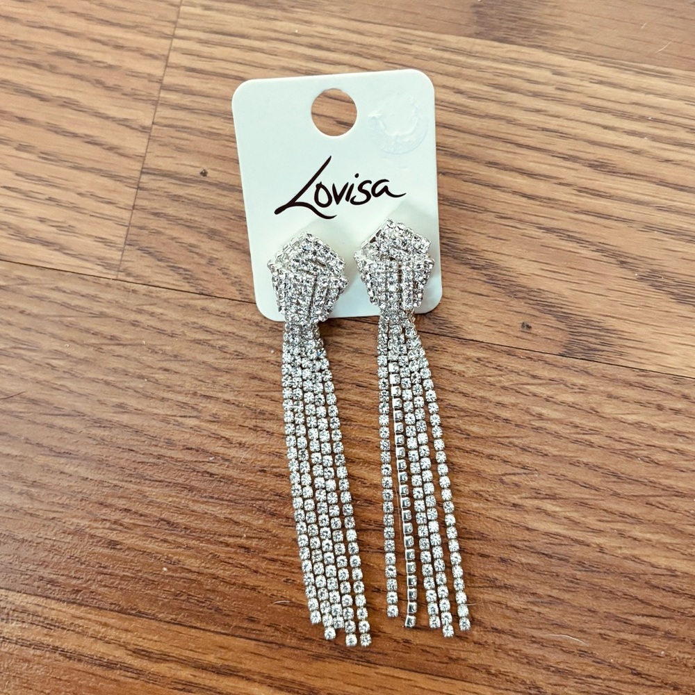 💥 NWT Lovisa Silver Dangle Knot Earrings